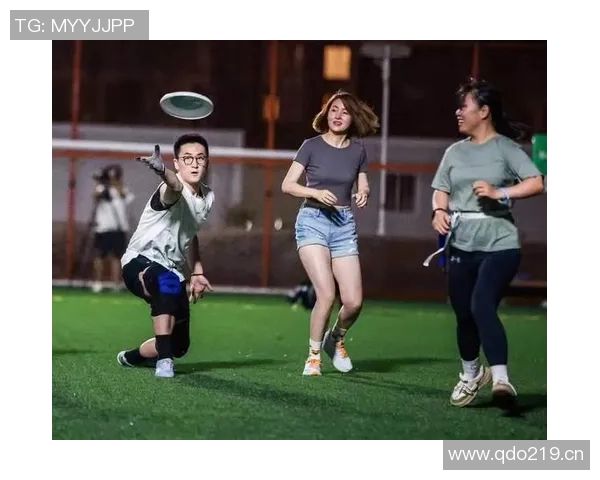 武汉飞盘队实力引发热议球迷对比赛表现的看法分歧明显